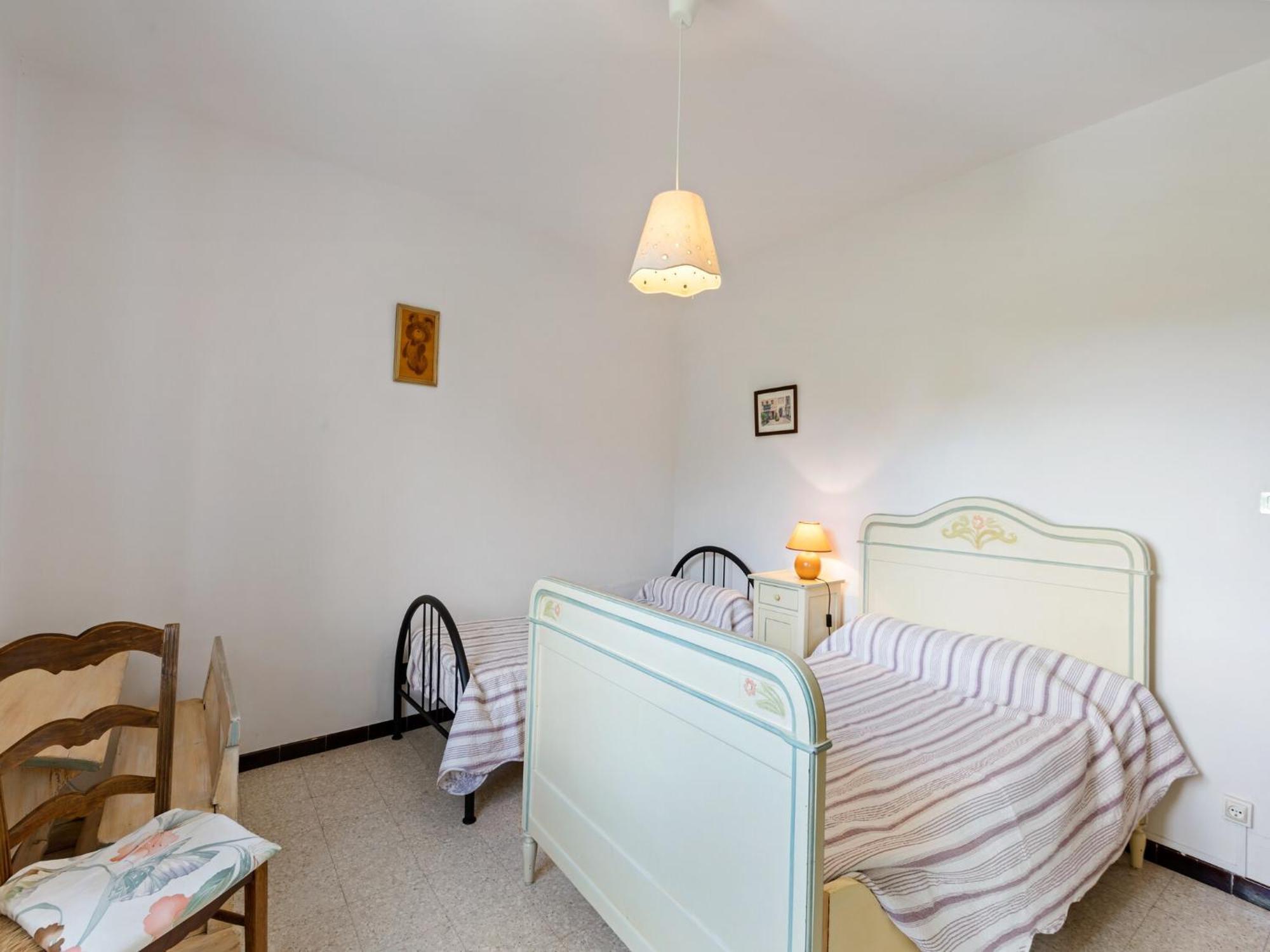 Apartment With Pool Amid Vineyards And Near The Beach Mèze Extérieur photo